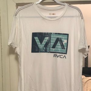 Men’s XL lightweight RVCA tee shirt
